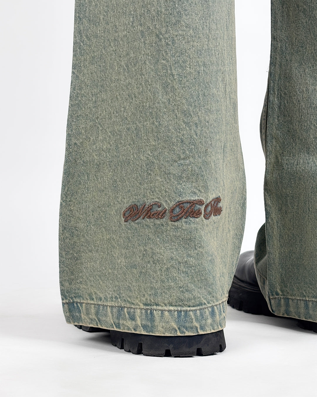 Vintage Blue Wide Flared Jeans